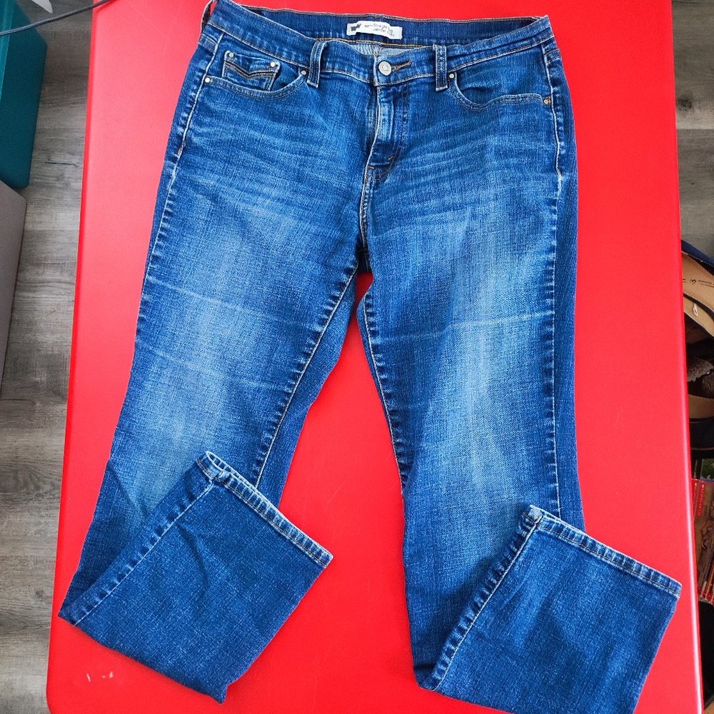 Levi's 505 straight leg distressed men's jeans size 31x32
